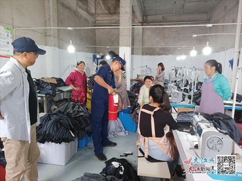 湖口縣雙鐘鎮(zhèn)開展紡織服裝加工廠消防安全復查行動